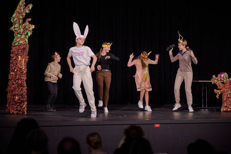 08_gledalisˇki kub OSˇ Locˇe